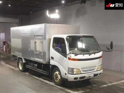 TOYOTA DYNA TRUCK