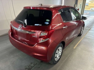 TOYOTA VITZ