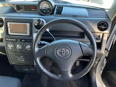 TOYOTA BB