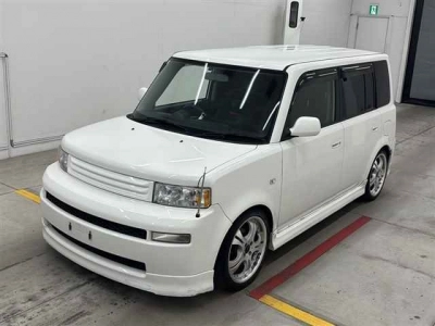 TOYOTA BB