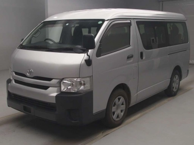 TOYOTA HIACE WAGON