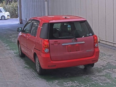 TOYOTA RAUM