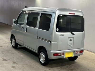 TOYOTA PIXIS VAN