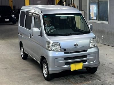 TOYOTA PIXIS VAN
