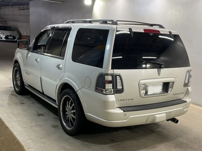 LINCOLN NAVIGATOR
