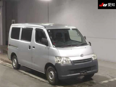 TOYOTA LITE ACE VAN
