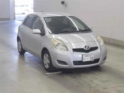 TOYOTA VITZ