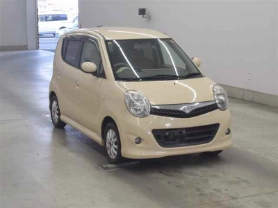 SUZUKI MRWAGON