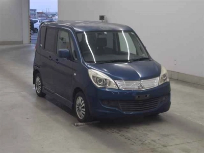 MITSUBISHI DELICA D:2