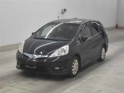 HONDA FIT SHUTTLE HYBRID