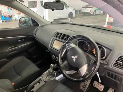 MITSUBISHI RVR