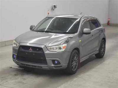 MITSUBISHI RVR