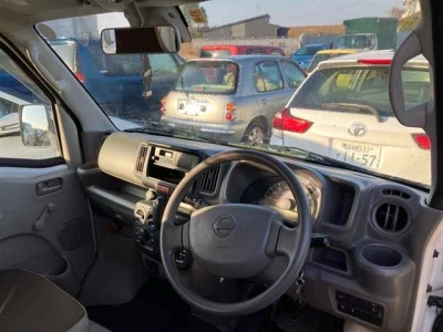 NISSAN NV100 CLIPPER