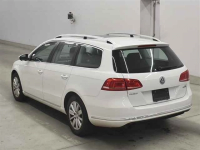 VOLKSWAGEN PASSAT VARIANT