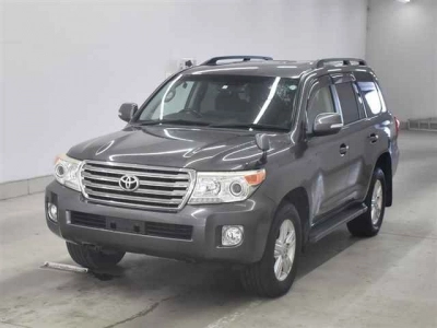 TOYOTA LAND CRUISER