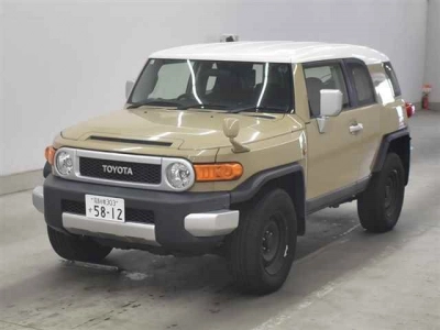 TOYOTA FJ CRUISER