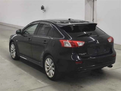 MITSUBISHI GALANT FORTIS SPORTBACK