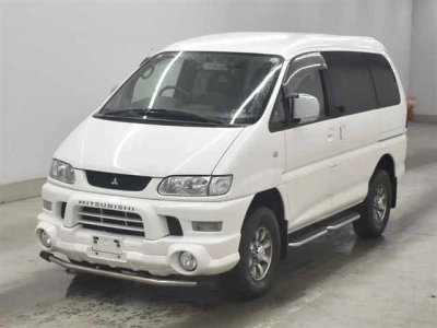 MITSUBISHI DELICA SPACE GEAR