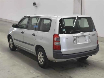 TOYOTA SUCCEED VAN