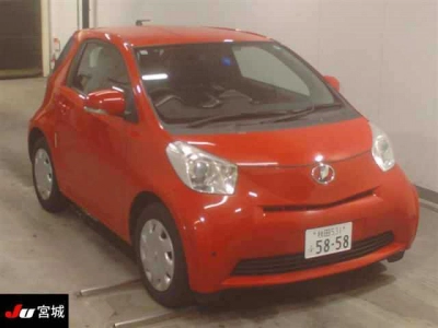 TOYOTA IQ