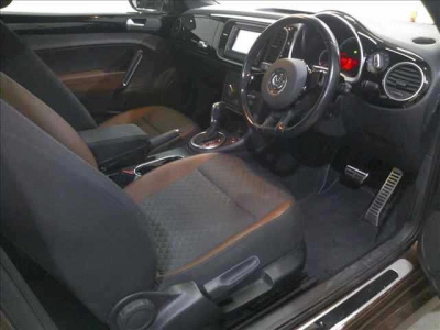 VOLKSWAGEN THE BEETLE