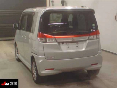 MITSUBISHI DELICA D:2