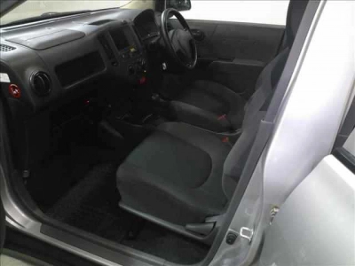 MITSUBISHI LANCER CARGO