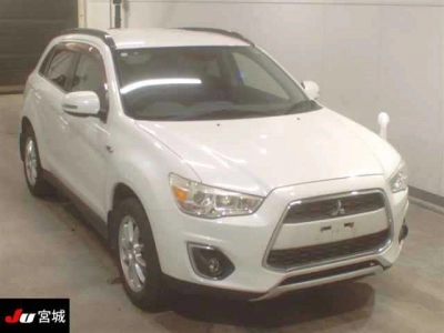 MITSUBISHI RVR