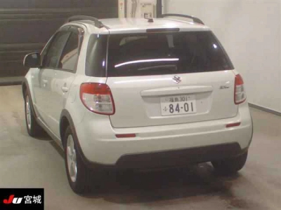 SUZUKI SX4
