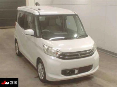 MITSUBISHI EK SPACE