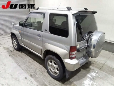 MITSUBISHI PAJERO JUNIOR