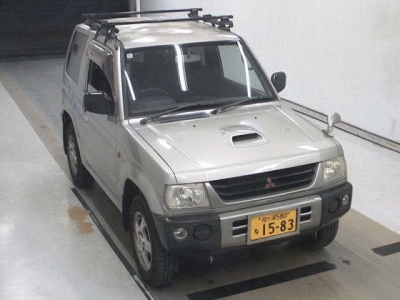 MITSUBISHI PAJERO MINI