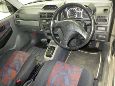MITSUBISHI PAJERO MINI