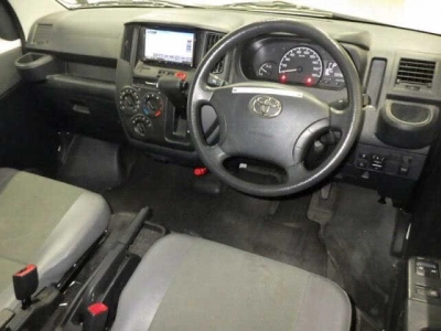 TOYOTA TOWN ACE VAN