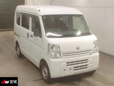NISSAN NV100 CLIPPER