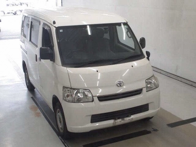 TOYOTA TOWN ACE VAN
