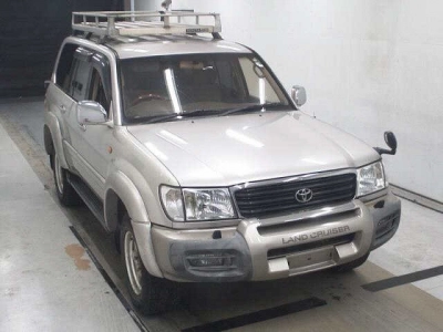 TOYOTA LAND CRUISER 100