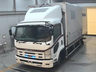 ISUZU FORWARD