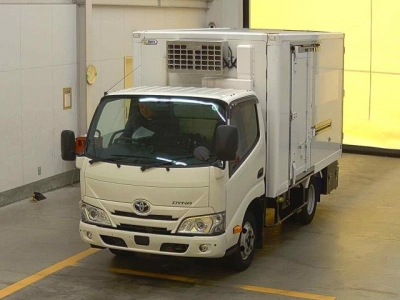 TOYOTA DYNA