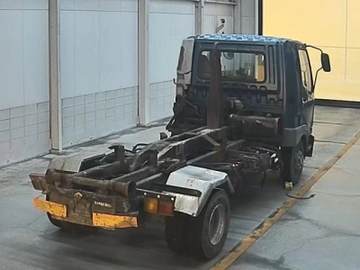 MITSUBISHI FUSO FIGHTER