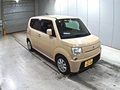SUZUKI MRWAGON