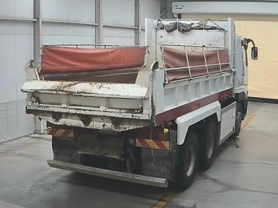 MITSUBISHI FUSO