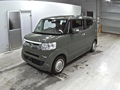 HONDA N-BOX SLASH