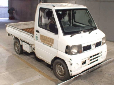 NISSAN CLIPPER