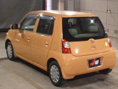 DAIHATSU ESSE