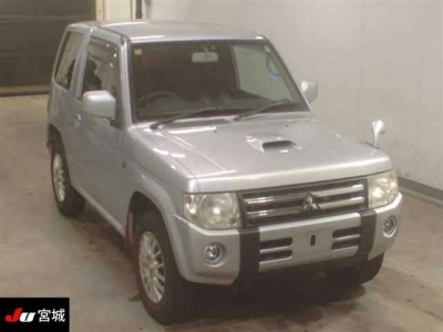 MITSUBISHI PAJERO MINI