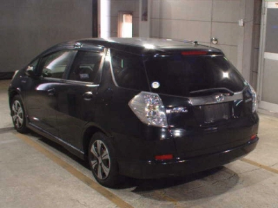 HONDA FIT SHUTTLE