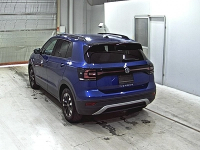 VOLKSWAGEN T-CROSS