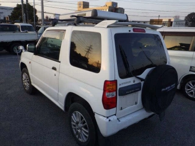 MITSUBISHI PAJERO MINI