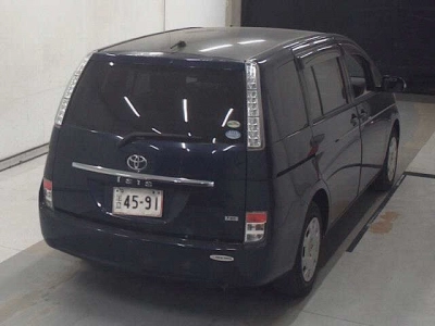 TOYOTA ISIS